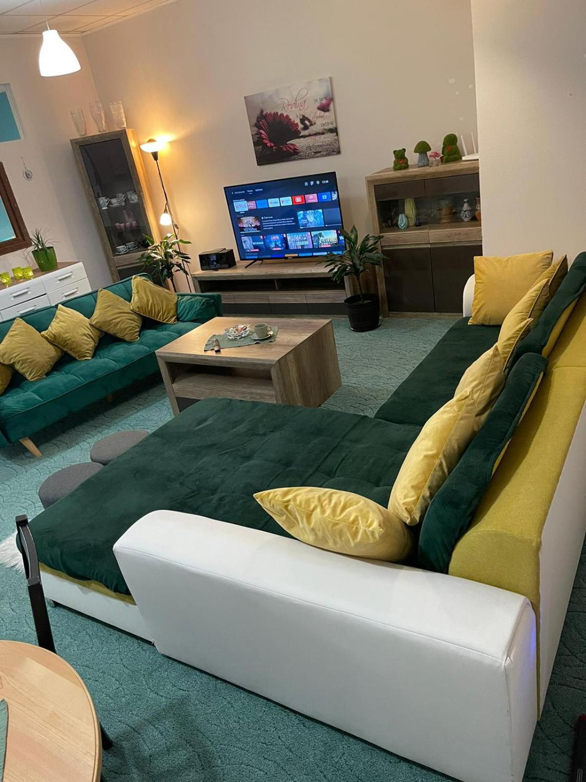 Velky Apartman Bratislava Extérieur photo