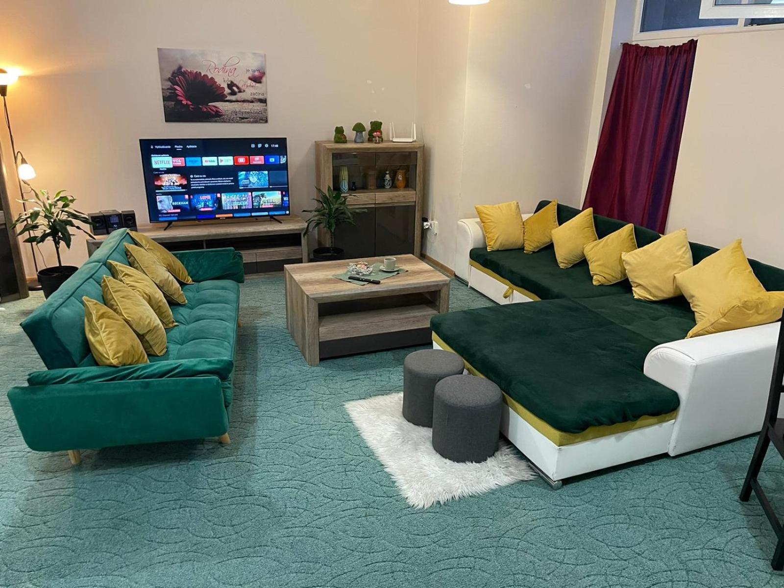 Velky Apartman Bratislava Extérieur photo
